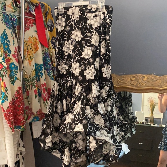 ALC.  Mermaid skirt - Picture 3 of 7